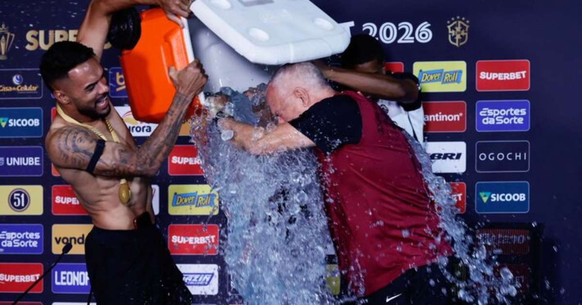 Dorival comenta impacto de surto de virose: 