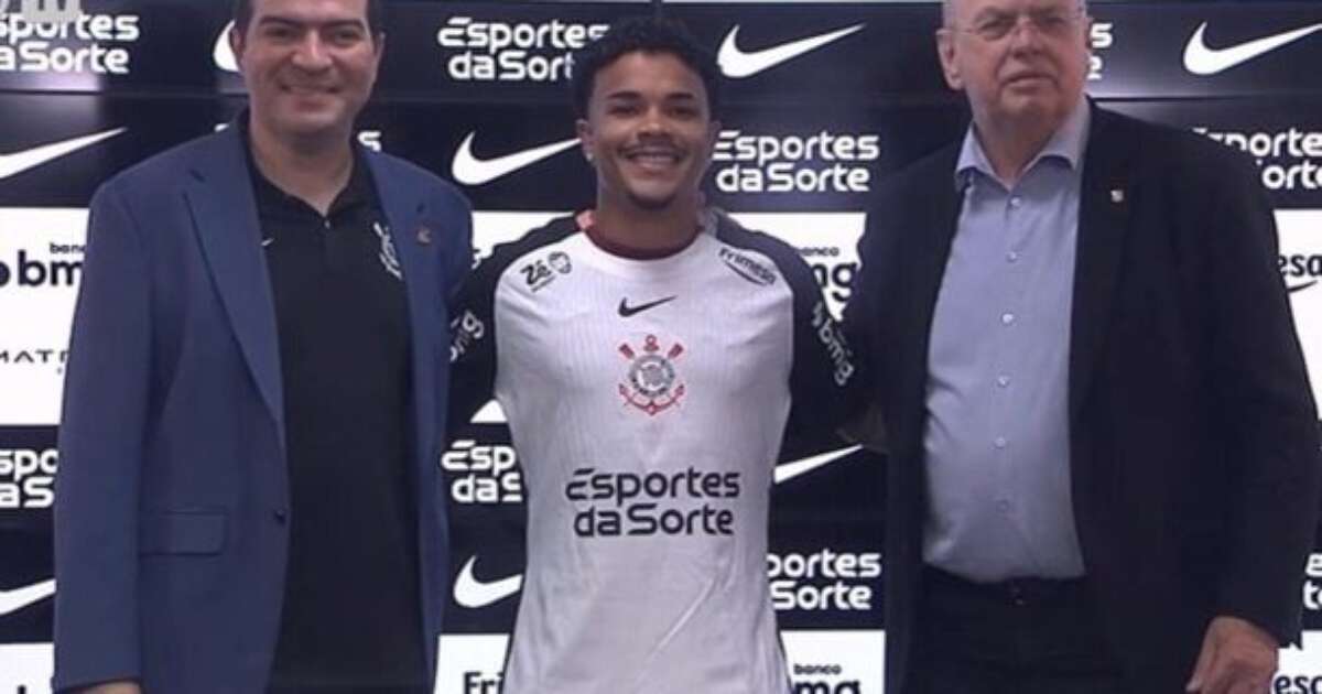 Grande estreia! Kaio César celebra estreia com assistência e titulo no Corinthians