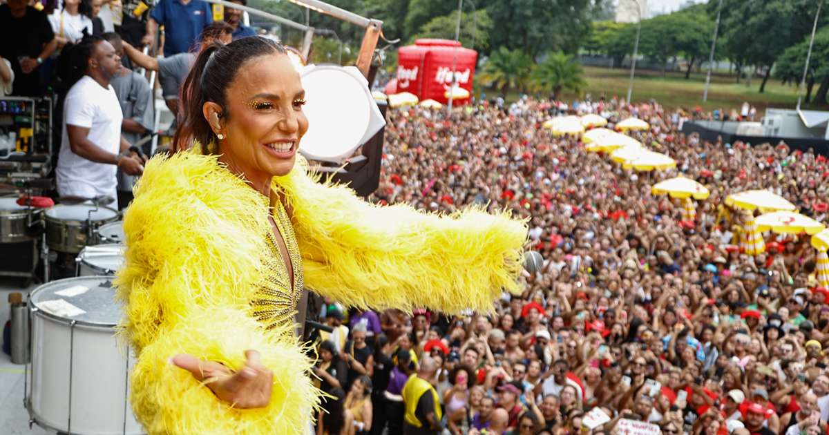 Ivete Sangalo se apresenta pela primeira vez no pré-carnaval de São Paulo