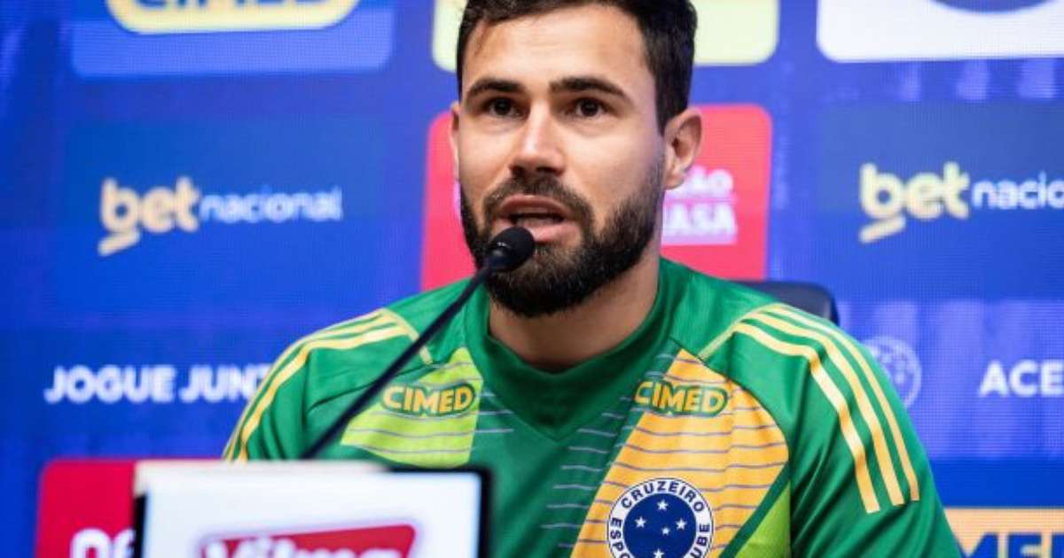 Matheus Cunha elogia infraestrutura do Cruzeiro e comenta sobre sua saída do Flamengo