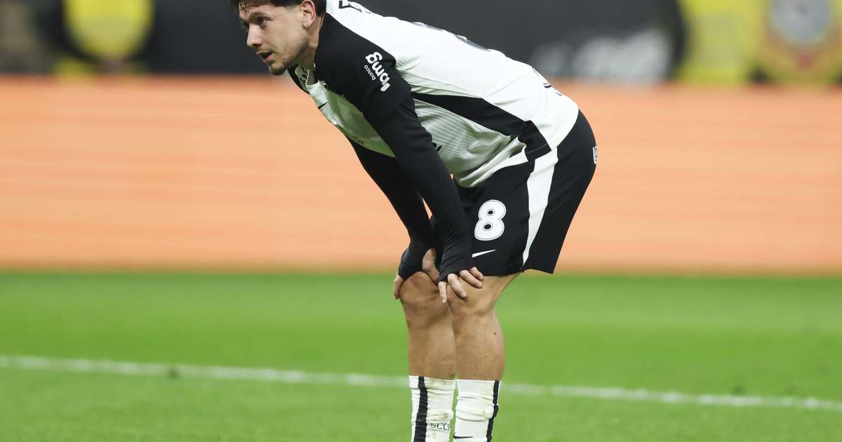 Garro Alerta sobre a Qualidade do Gramado da Arena da Baixada e Solicita Intervenção da CBF