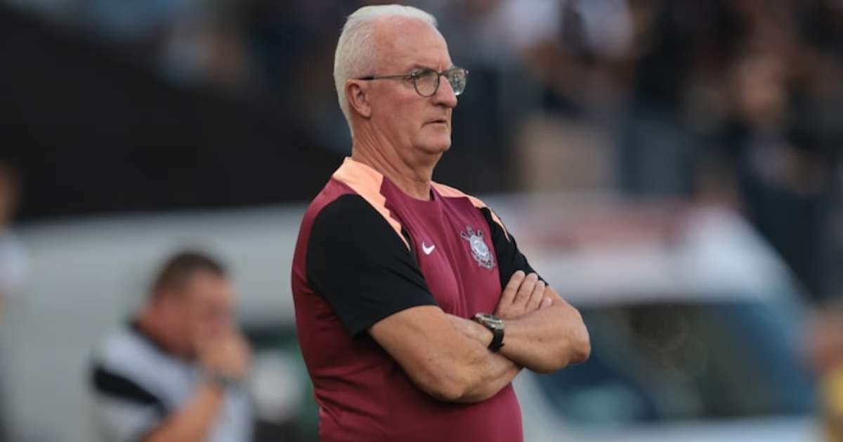 Dorival Advocates for Reduced Foreign Player Quotas and Emphasis on Natural Grass in Brazilian Clubs