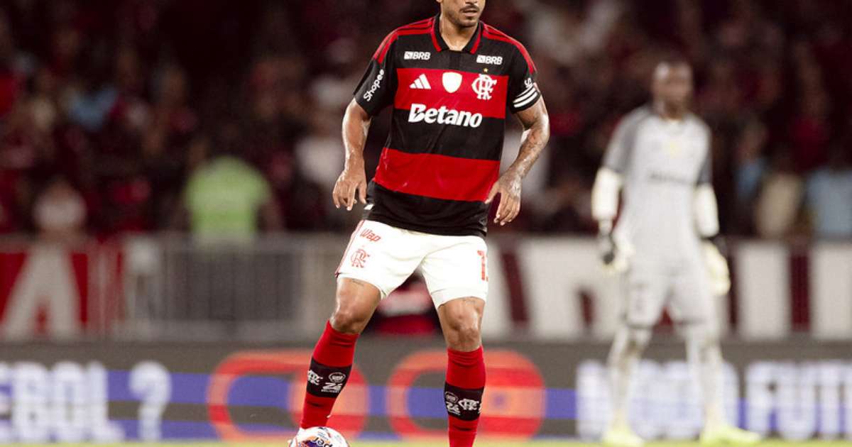 Danilo e Filipe Luis se posicionam sobre racismo contra Vini Jr.