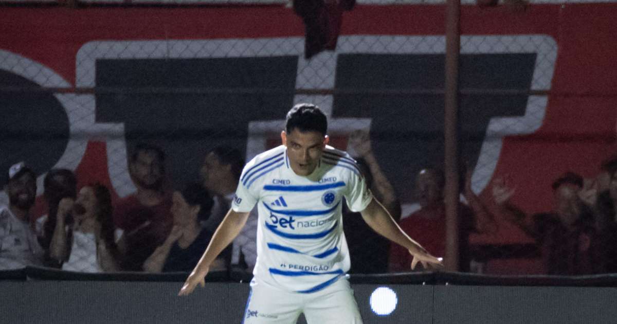 Cruzeiro vence Pouso Alegre e se aproxima da final no Mineirão