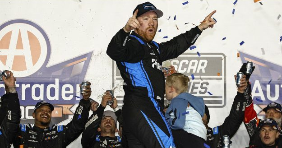 Tyler Reddick faz história e vence a Autotrader 400 num final dramático em Atlanta