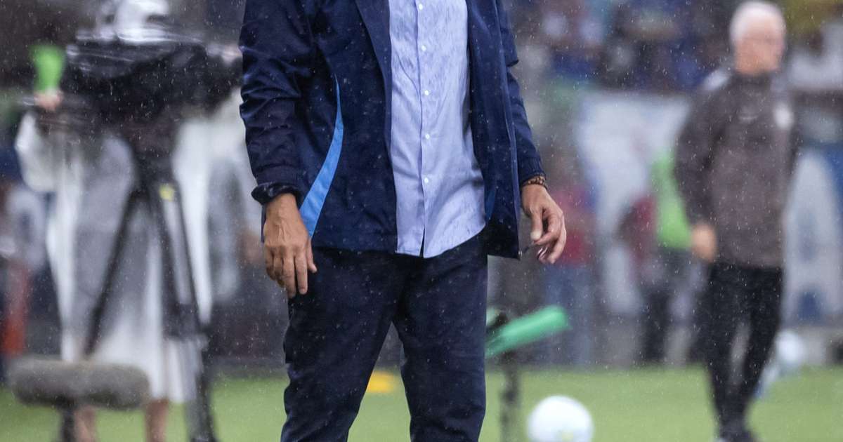 Cruzeiro e Corinthians ficam no empate tenso, Tite critica decisões da arbitragem