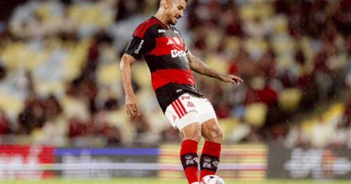 Danilo reconhece falhas do Flamengo e apoia manifestações da torcida