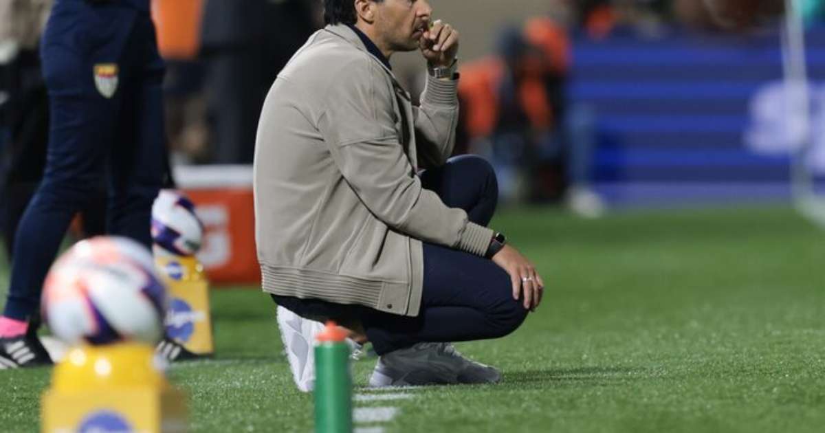 Abel Ferreira assume o comando do Palmeiras em duelo decisivo contra o Sporting Cristal