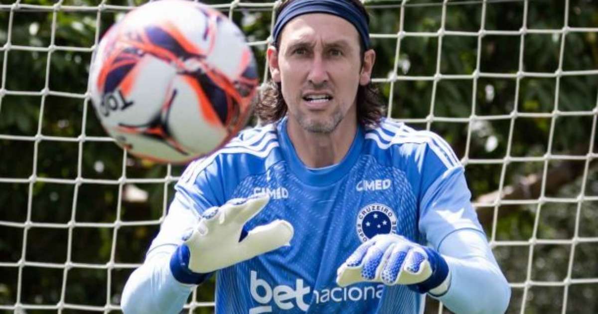 Cássio Motiva a Equipe do Cruzeiro em Preparação para os Desafios da Temporada