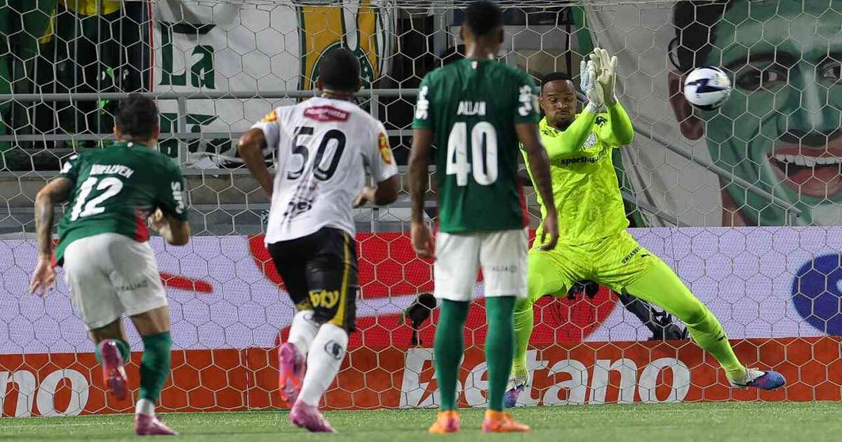Carlos Miguel exalta excelência do trabalho no Palmeiras após atuação decisiva na ida da final