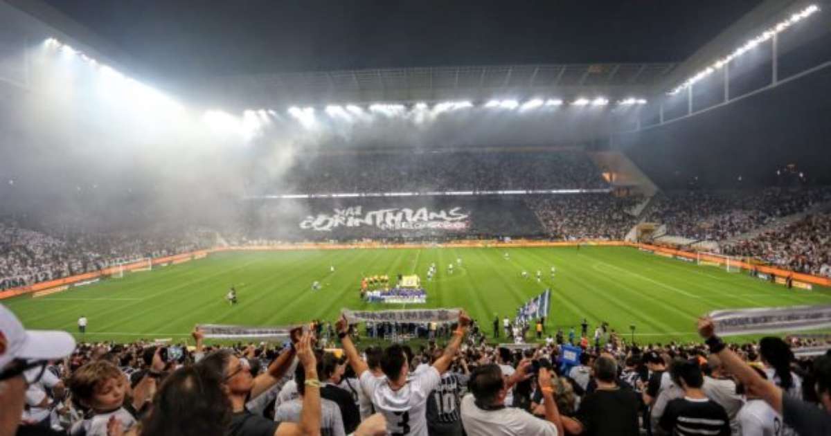 Corinthians aguarda decisão da Caixa para dar novo passo na negociação dos naming rights
