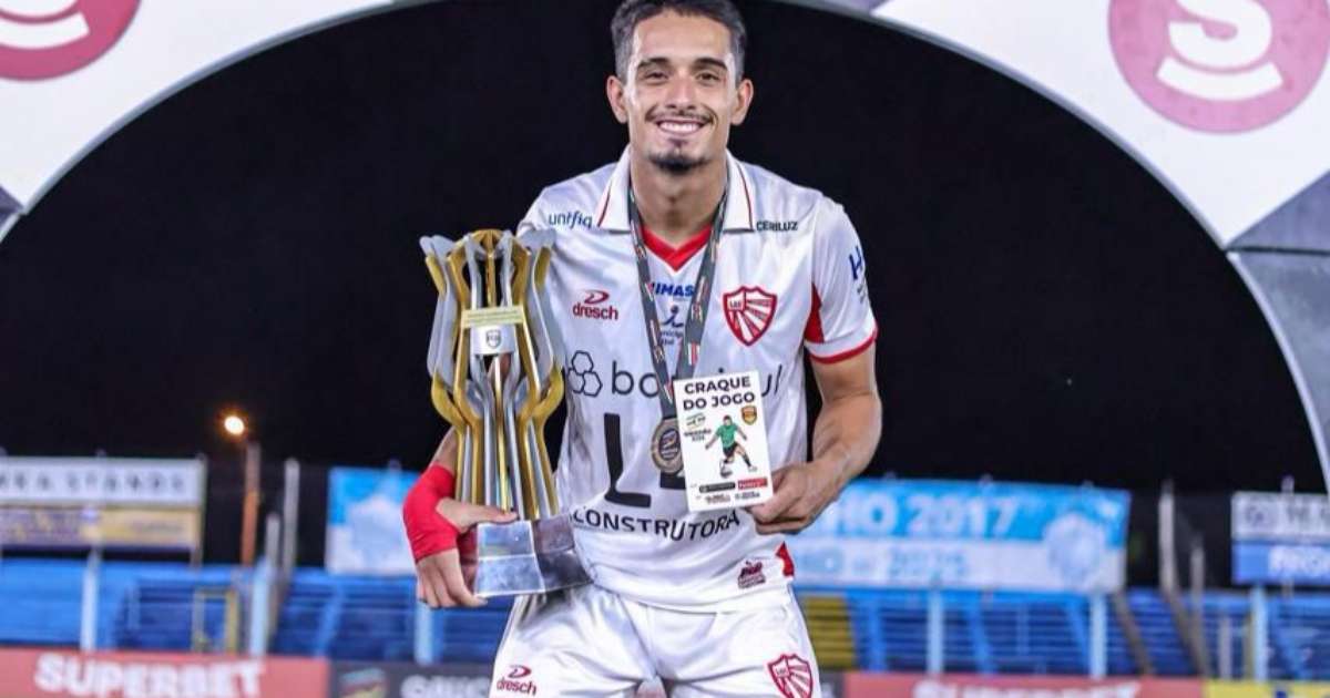 Felipe Rengel Felipe Rangel celebra título do Troféu Farroupilha e vive melhor fase ...