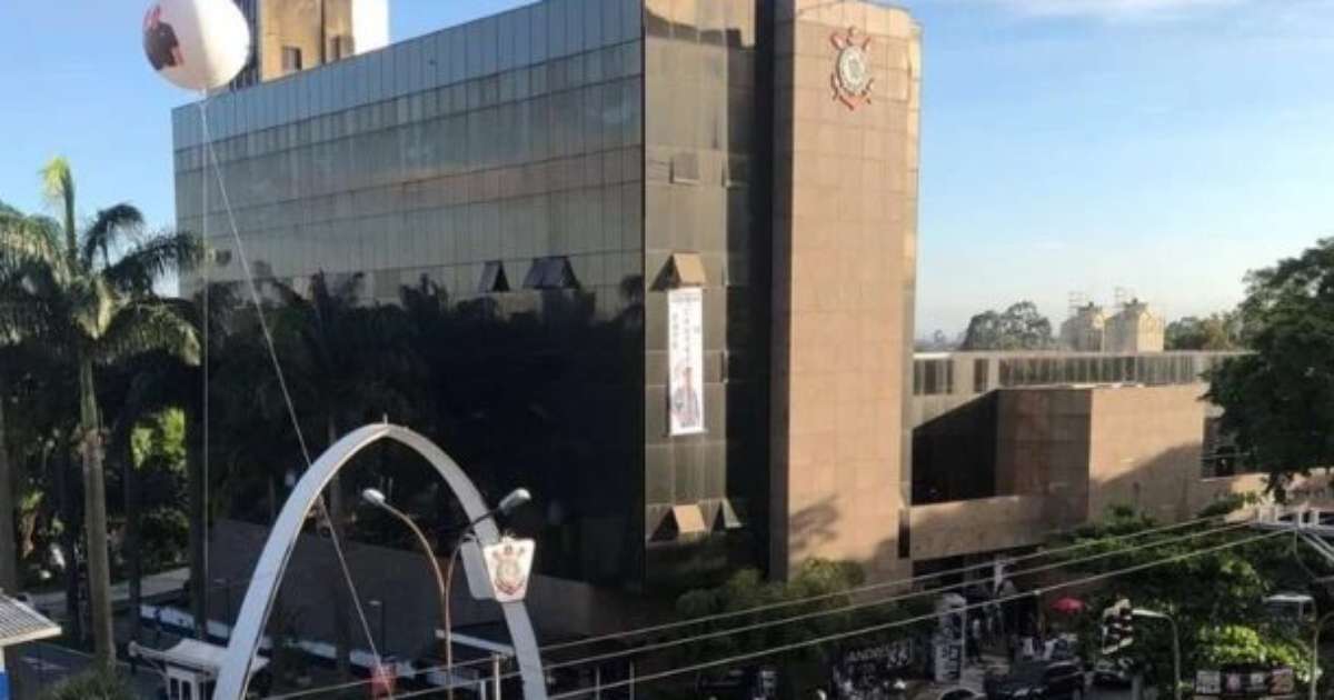 Reforma do Estatuto do Corinthians gera tensões e debates acalorados entre os membros