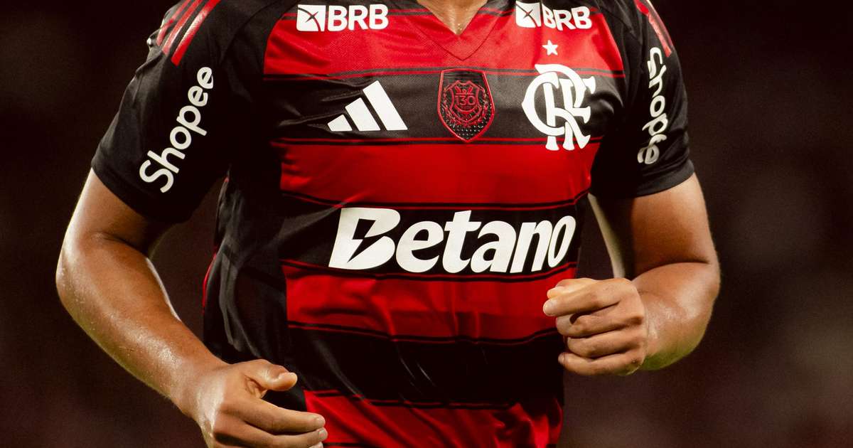 Jusntos de novo? Léo Pereira e Karoline Lima são flagrados em jantar no Rio