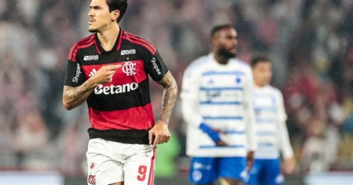 Flamengo brilha em noite de reencontros e derrota o Cruzeiro no Maracanã