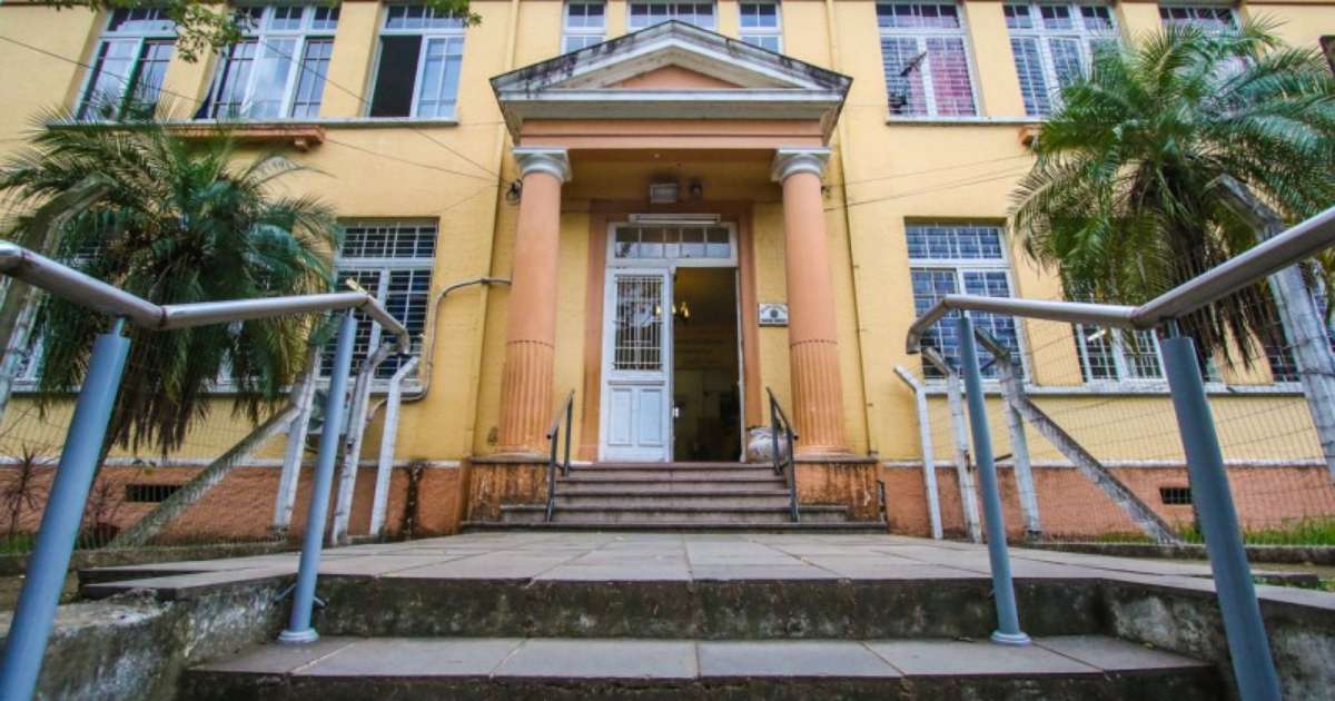 Reforma em escola na região metropolitana de Porto Alegre, anunciada em ...