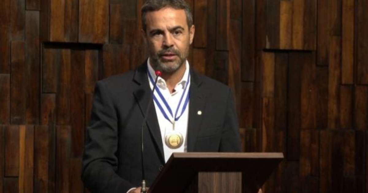 Cruzeiro pode evitar pagamento de multa rescisória por Artur Jorge ao Al-Rayyan