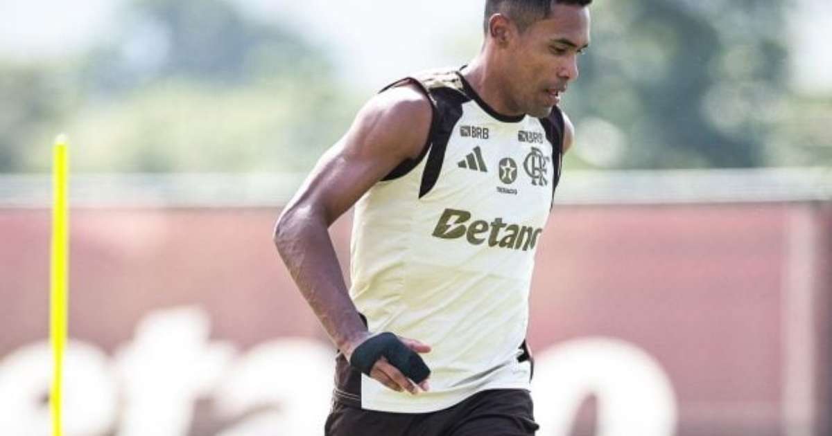 TREINANDO COM PROTEÇÃO! Alex Sandro intensifica treinos com proteção para os próximos confrontos