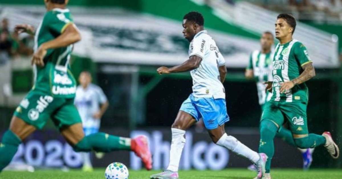 Grêmio e Chapecoense protagonizam empate em jogo marcado por erros no Brasileirão