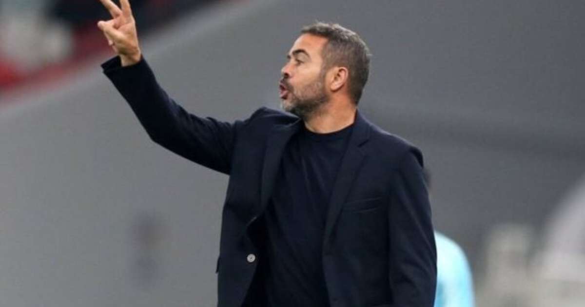 Cruzeiro define base salarial e avança nas negociações para aquisição de Artur Jorge