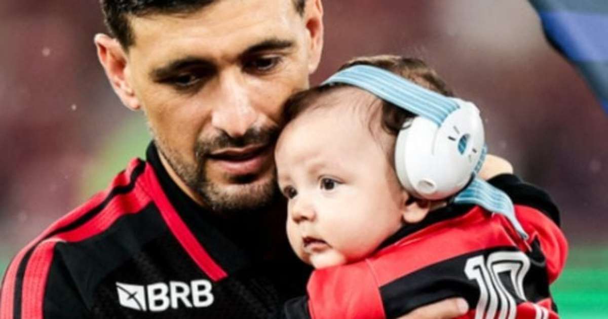 Arrascaeta Vive Grande Momento Familiar em Campo, Enquanto Milano É Homenageado no Maracanã