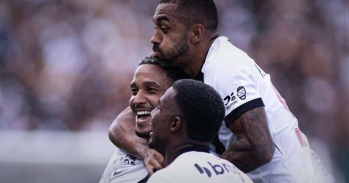Vasco derrota Grêmio em São Januário e conquista quarto jogo sem perder no Brasileirão