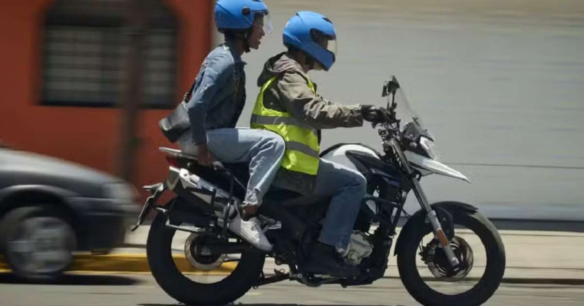 Mototáxi em SP: apps deverão pagar placa vermelha e auxílio-funeral aos condutores