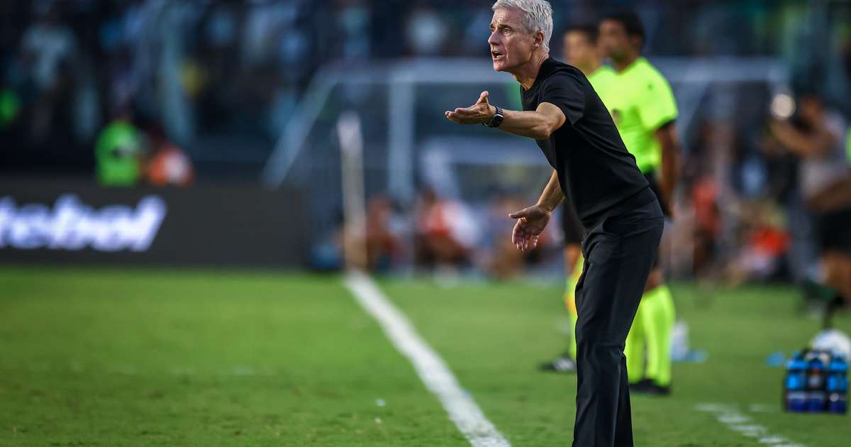 Luís Castro Reconhece Desempenho Irregular do Grêmio em Jogos Fora de Casa