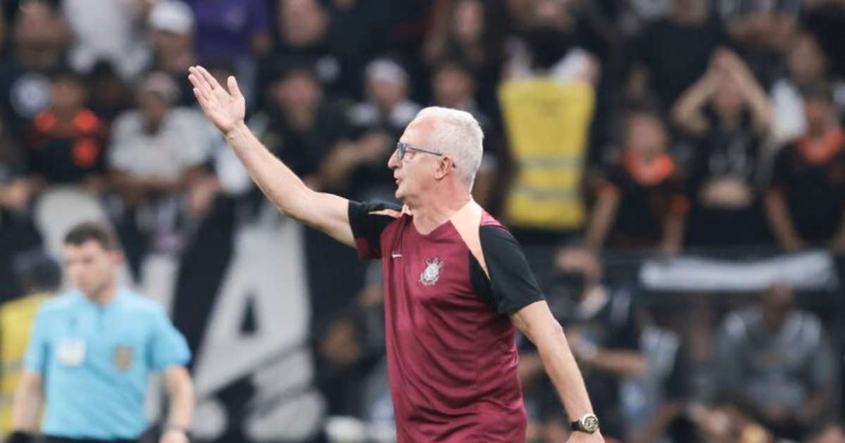 Corinthians Protesta Contra Arbitragem Após Pênalti Contestado: 