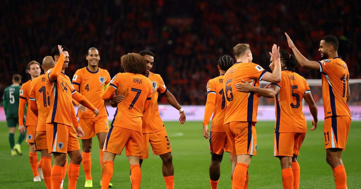 Memphis inicia tratamento na Holanda e desfalca Corinthians na Libertadores