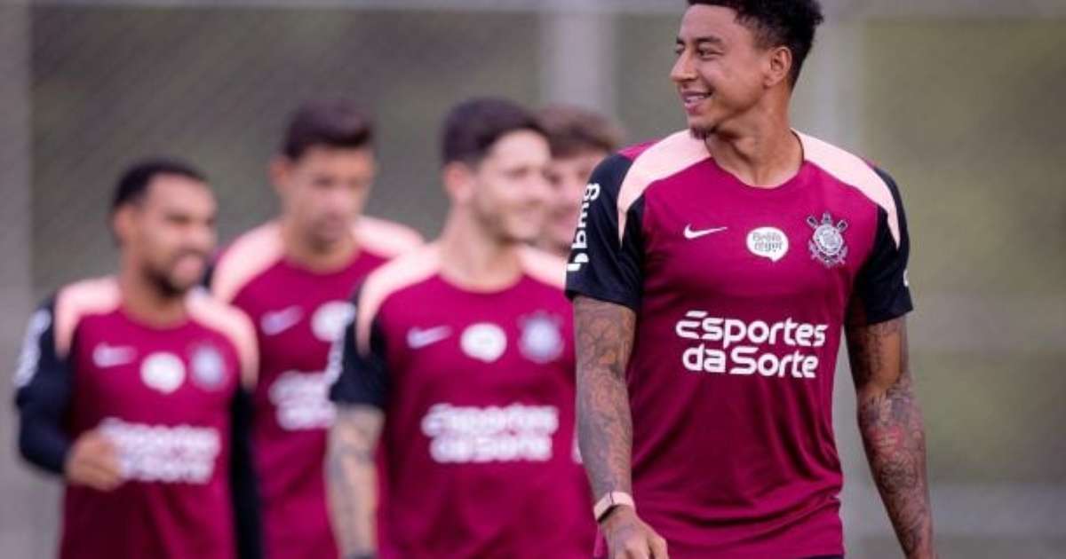 Corinthians Define Escalação para Enfrentar o Fluminense com Desfalques Importantes e o Retorno de Lingard