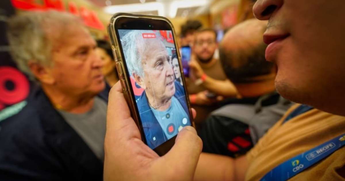Zico promove documentário que narra sua carreira no Flamengo