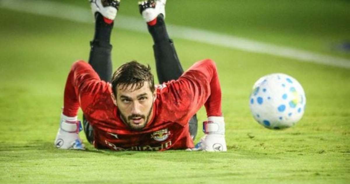 Volpi mantém boa escrita contra o Flamengo e comemora vitória do Bragantino