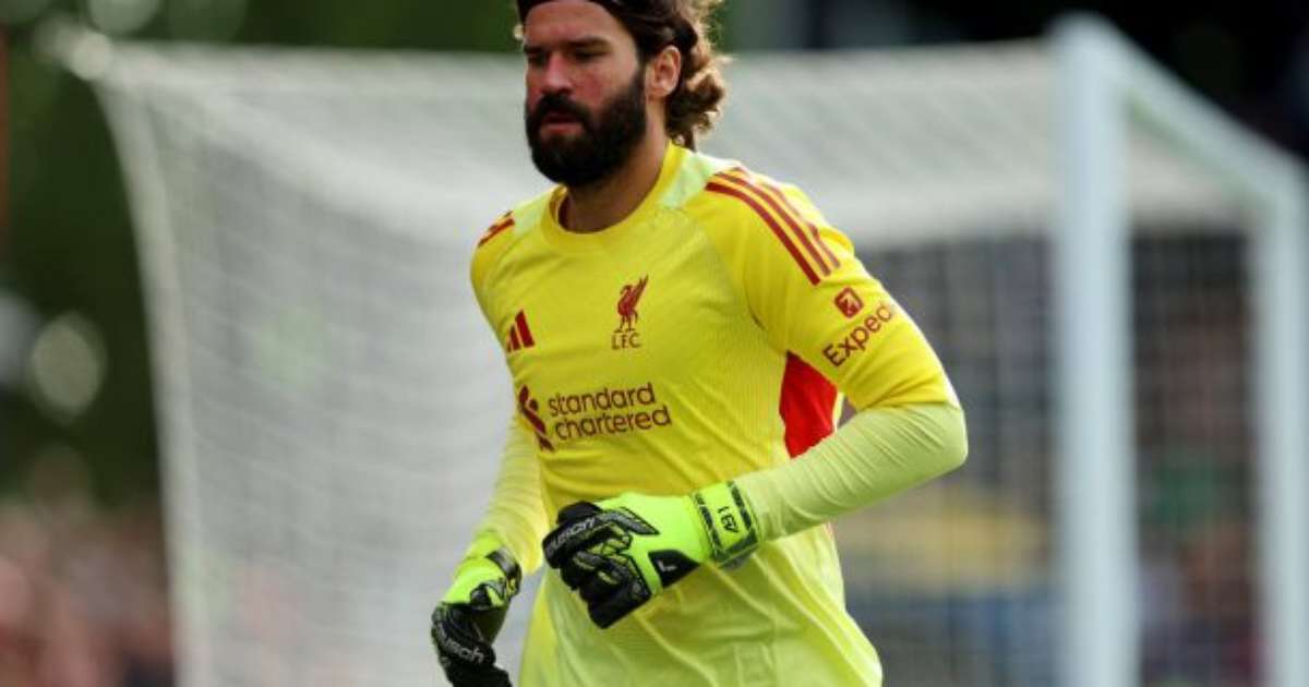 Alisson sofre nova lesão e pode desfalcar até o fim da temporada