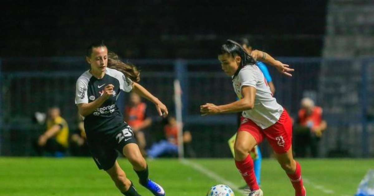 Corinthians vence Bragantino com goleada e conquista a liderança no Campeonato Brasileiro Feminino