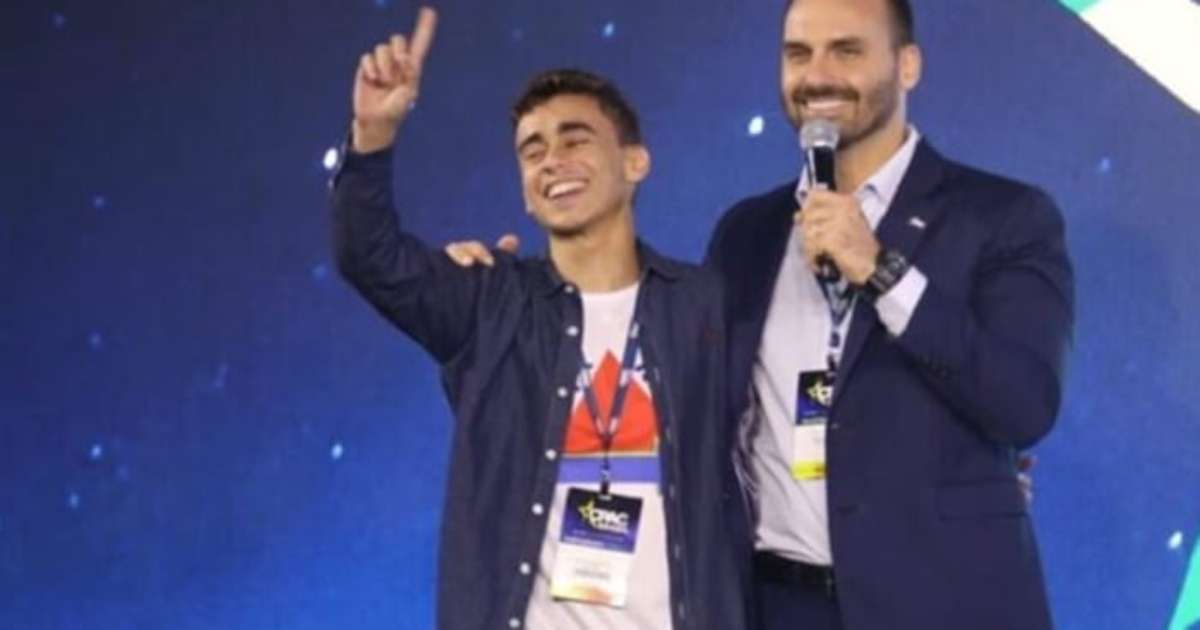 Eduardo Bolsonaro e Nikolas batem boca nas redes, e Flávio intervém pedindo união: 'Todo mundo sai perdendo'