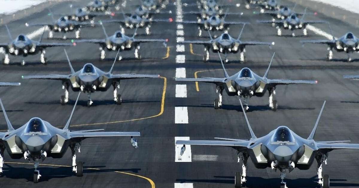 Os EUA priorizaram a qualidade de seus F-35 em detrimento da quantidade; a China optou pelo oposto, e isso já está causando problemas