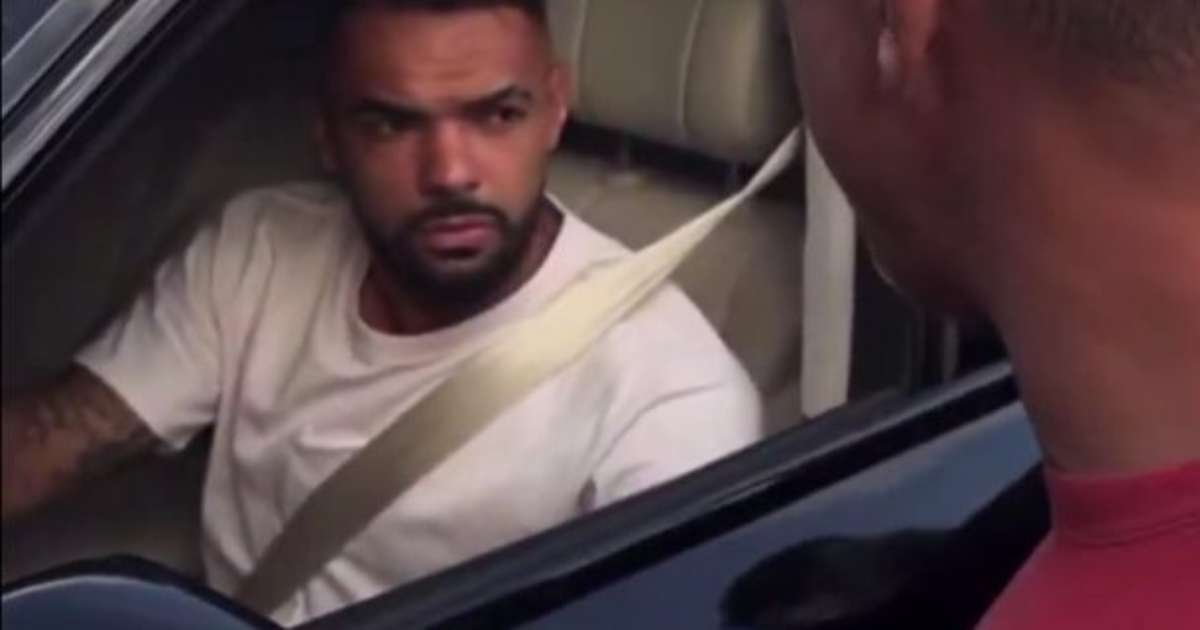 Gaviões da Fiel cerca CT do Corinthians e faz cobranças individuais a jogadores