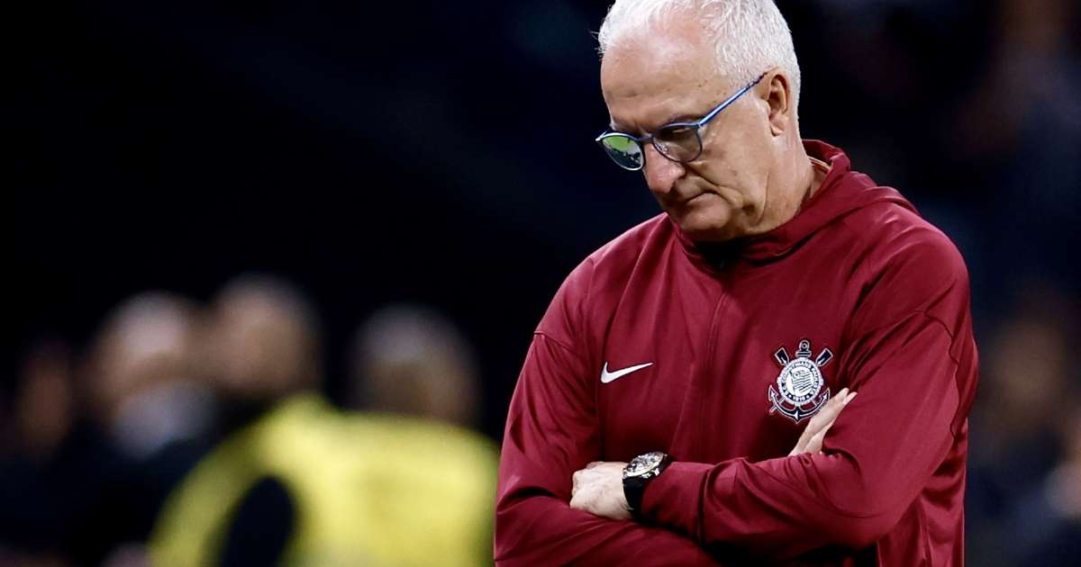 Corinthians encerra vínculo com Dorival Júnior após revés diante do Internacional