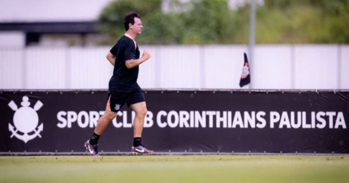 Fernando Diniz: Estréia e Primeiras Estratégias no Comando do Corinthians