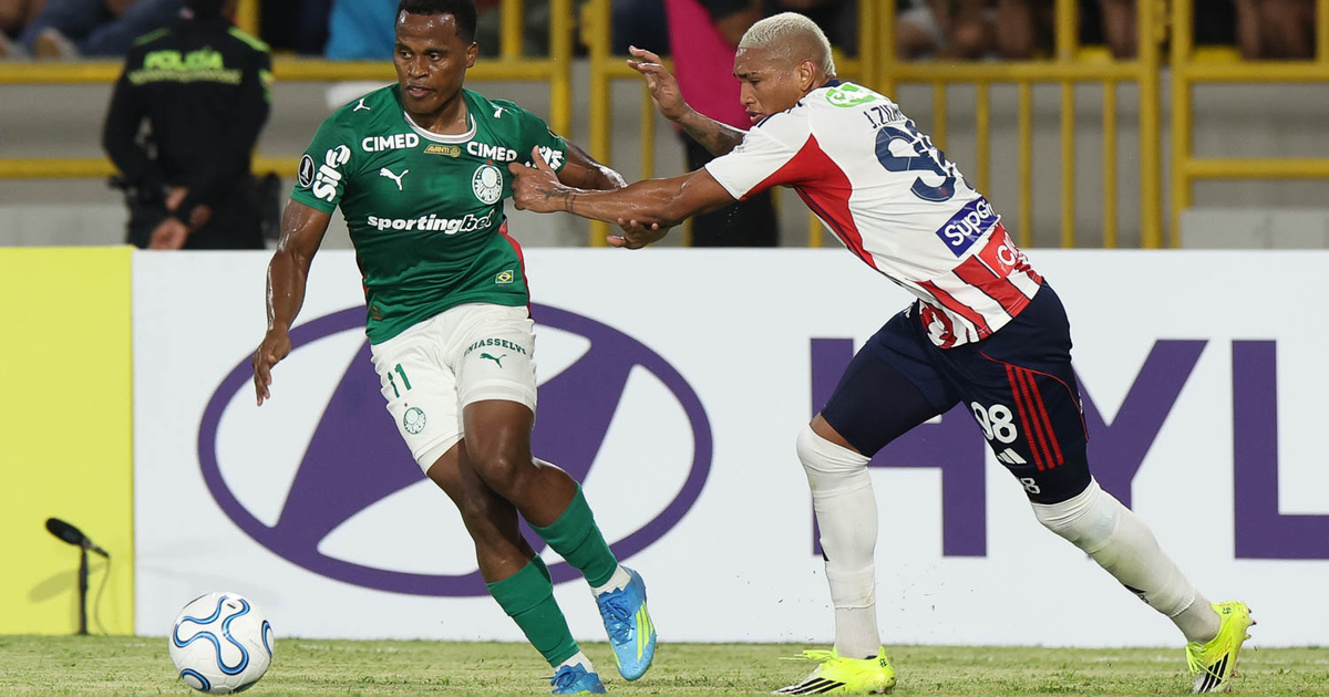 Arias critica estado do gramado e aponta injustiça na estreia do Palmeiras na Libertadores