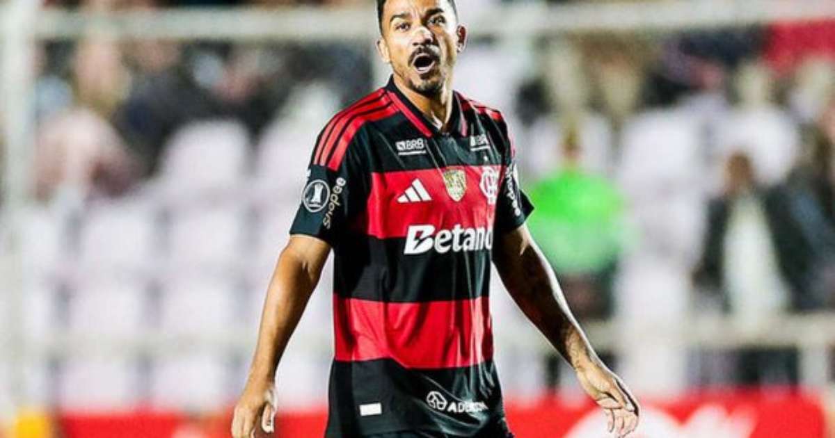 Técnico do Flamengo elogia desempenho e talento de Danilo em coletiva