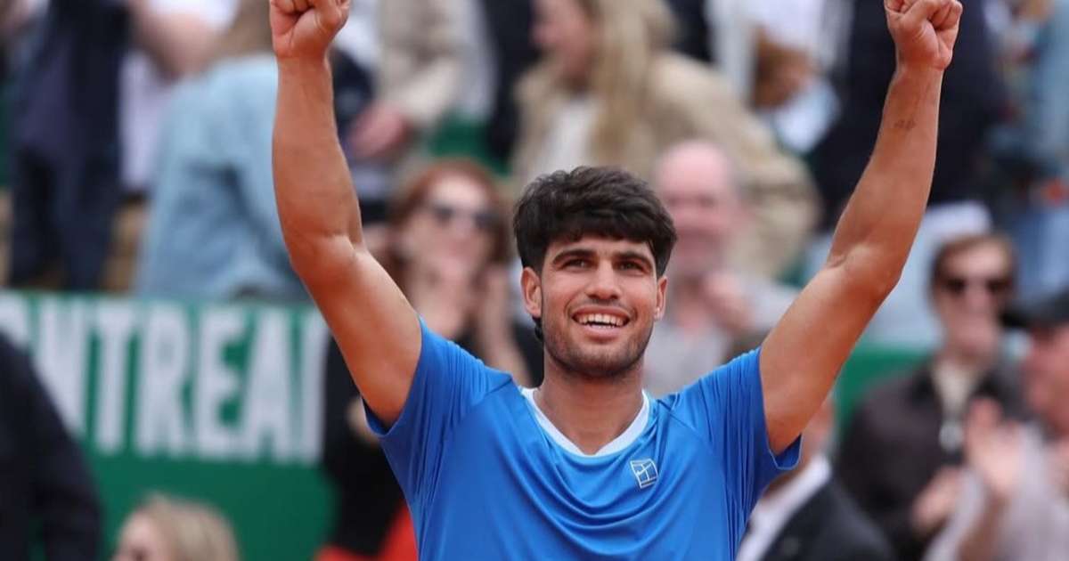 Alcaraz vence tenista da casa e desafia Sinner na final de Monte Carlo