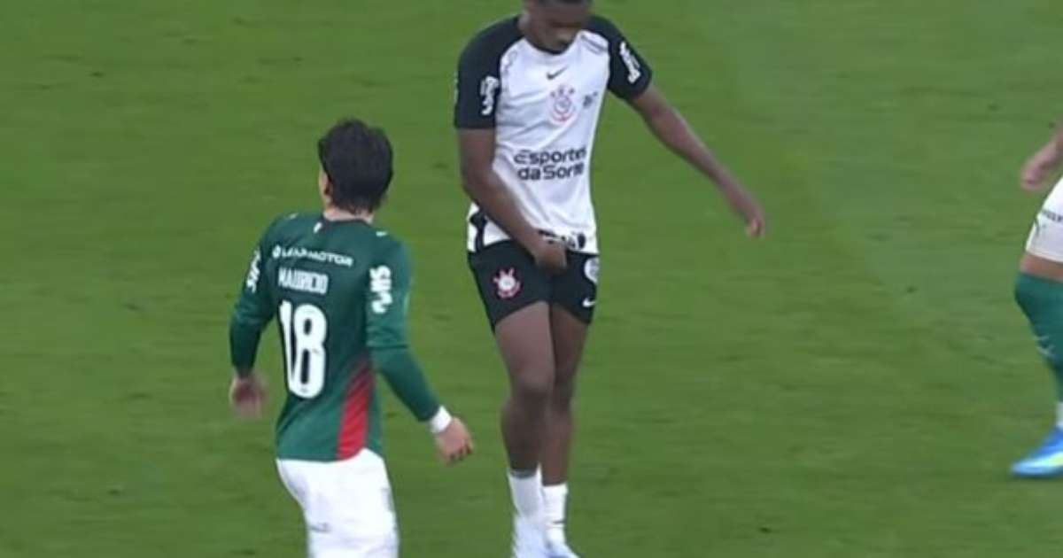 Corinthians enfrenta nova crise com expulsão de jogador por gesto obsceno no Brasileirão