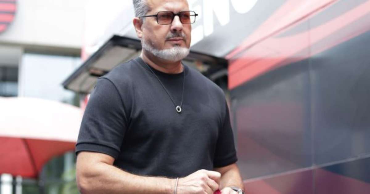Diretor do Flamengo Responde Críticas do Palmeiras sobre Fla-Flu: Profissionais do Choro