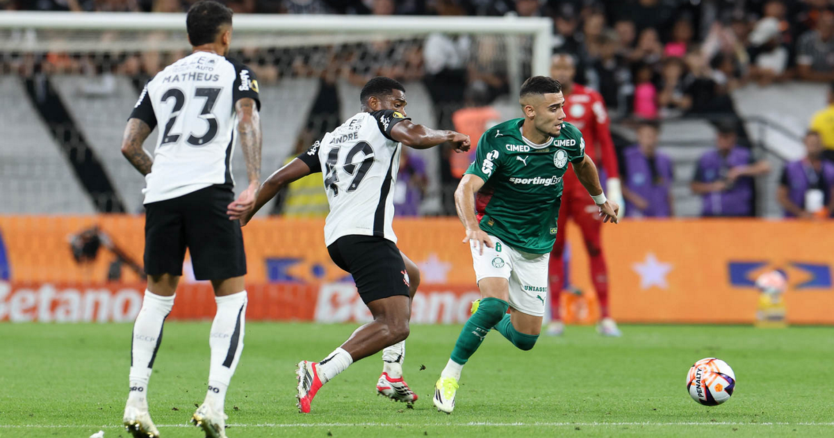 Corinthians e Palmeiras duelam em clássico válido pelo Brasileirão