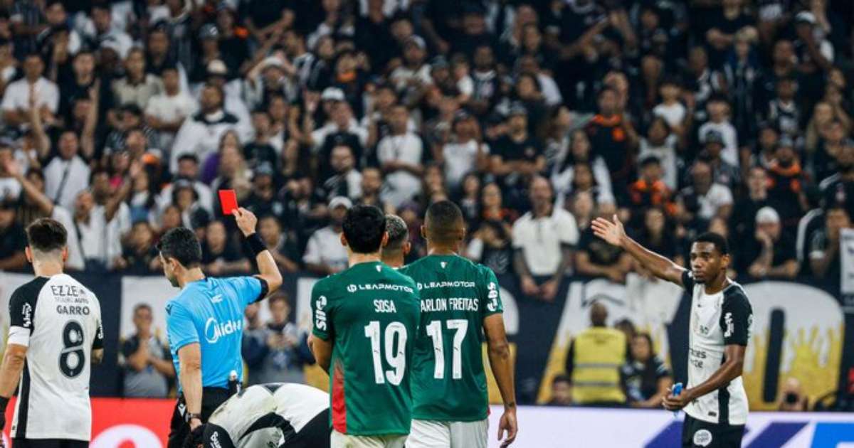 Crise Disciplinar no Corinthians: Gestos Pouco Convencionais Geram Polêmica Interna