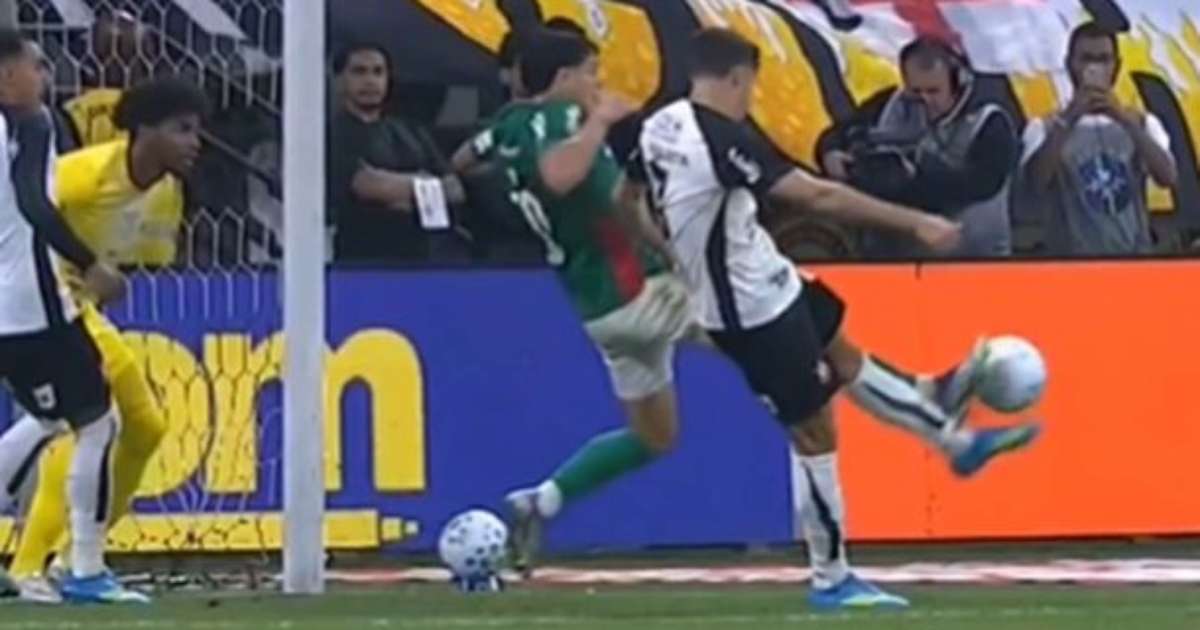 Análise de árbitro aponta pênalti não marcado a favor do Palmeiras em duelo contra o Corinthians