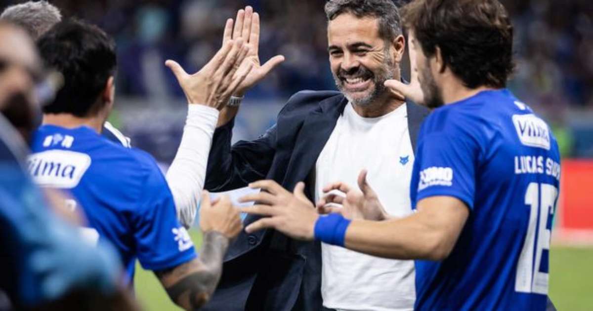 Artur Jorge se esquiva sobre futuro de Walace: Questão é da diretoria