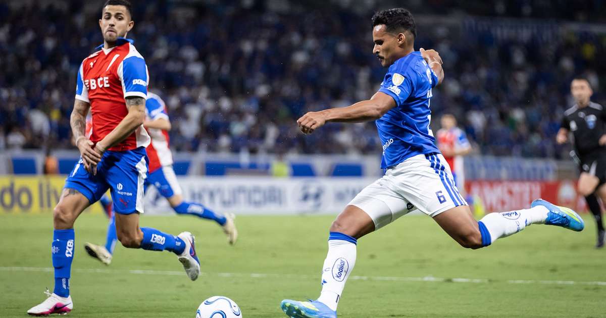 Cruzeiro é superado nos minutos finais e amarga derrota em casa pela Libertadores
